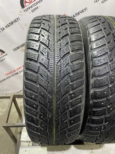 Kumho I'Zen RV Stud KC16 R18 225/60