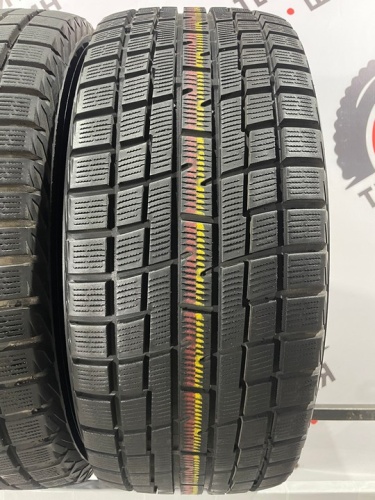 Yokohama Ice Guard IG30 R18 235/50