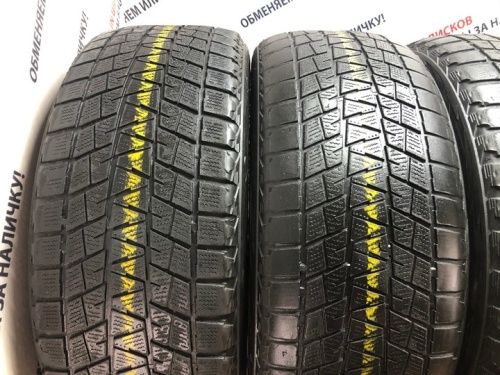 Bridgestone Blizzak DM-V1 R18 255/55