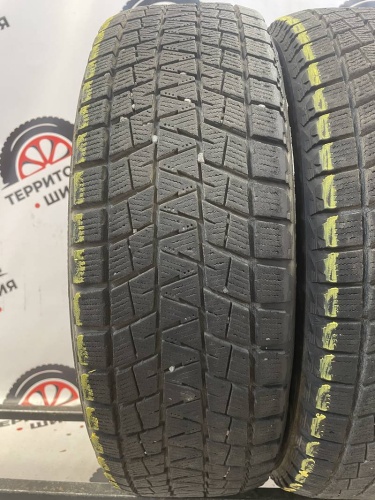 Bridgestone Blizzak DM-V1 R16 215/70
