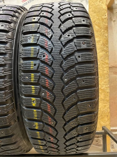 Bridgestone Blizzak Spike-01 R17 225/60