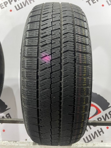 Bridgestone Blizzak VRX2 R17 215/60
