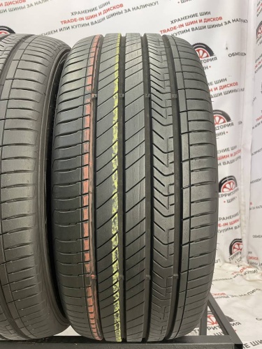 Kumho Majesty 9 Solus TA91 R18 245/45