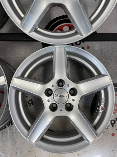 Литье Фольцваген Поло R15 5*100 ЦО 57.1 ЕТ 38 J6