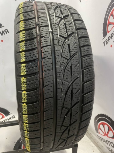 Hankook Winter i*cept evo R17 215/45