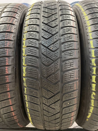 Pirelli Scorpion Winter R17	215/65