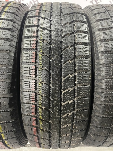 Toyo Observe GSi-5 R17 225/60