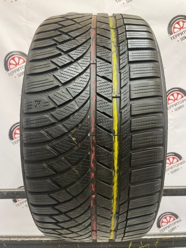 Kumho Wintercraft WP72 255/35/19 V96