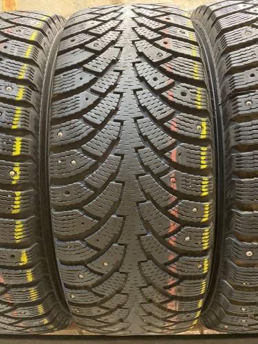 Nokian Nordman 4 R16	215/65