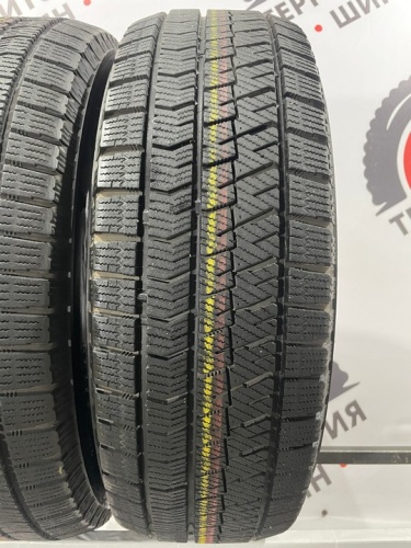 Bridgestone Blizzak VRX2 R16 215/65