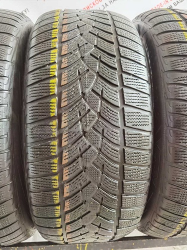 Goodyear UltraGrip SUV R19 255/50