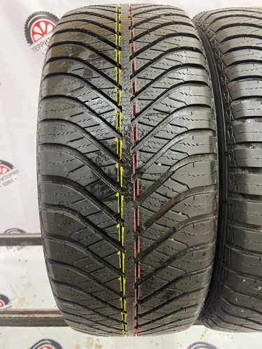 Goodyear Vector 4Seasons 215/55 97V R16