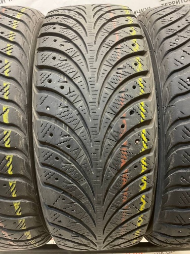 Goodyear UltraGrip Extreme R16 205/60