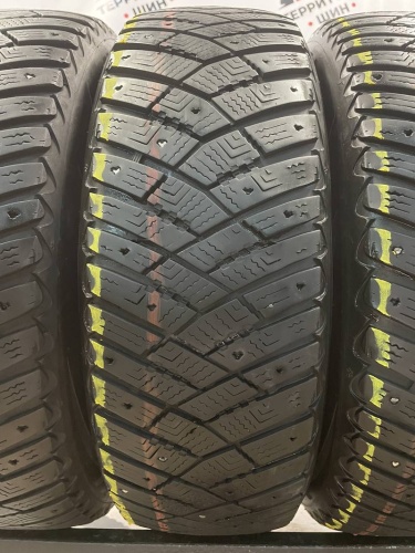 Goodyear Ultragrip Ice Arctic 185/65 R15