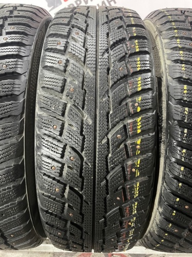 Kumho I'Zen RV Stud KC16 R17 225/65